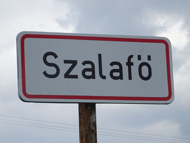 Szalaf�, Ortstafel