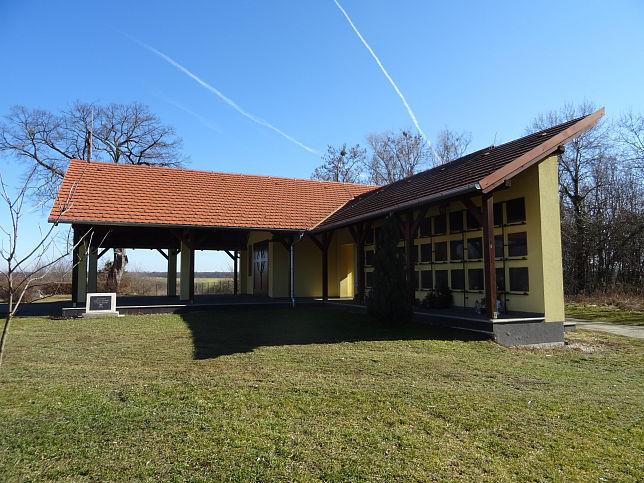 Szentp�terfa, Friedhof