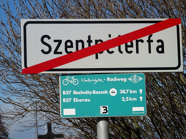 Szentp�terfa, Ortstafel-Ende