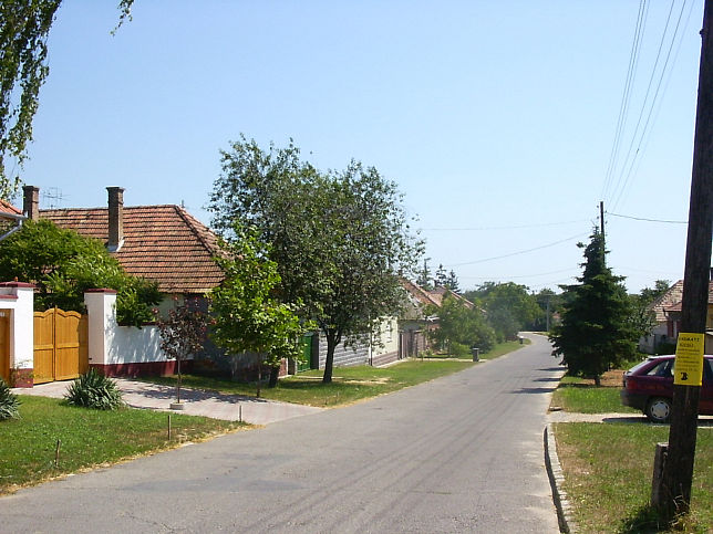 Szerecseny, Ortsansicht