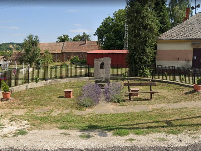Telekes, Kriegerdenkmal