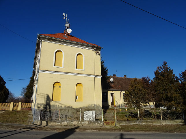Vasalja, Volksschule