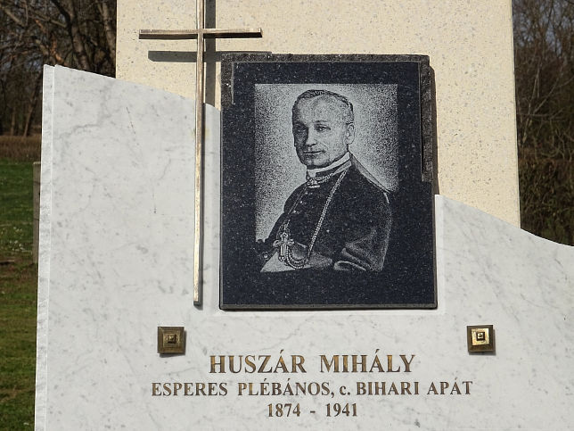 Vasalja, Huszr Mihly