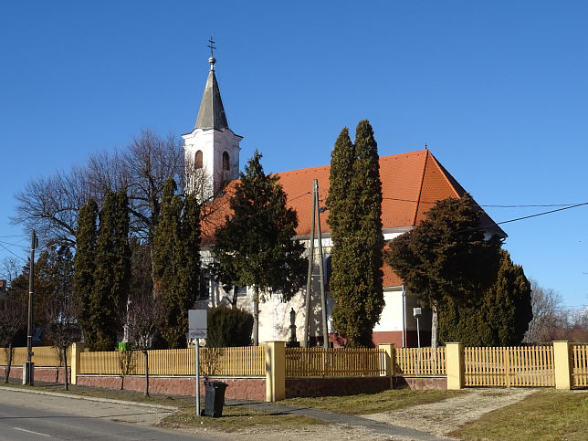 Vasalja, Kirche
