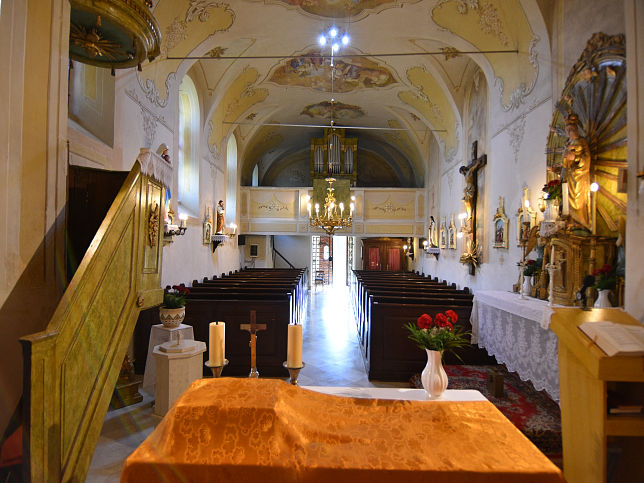 Vasasszonyfa, Kirche