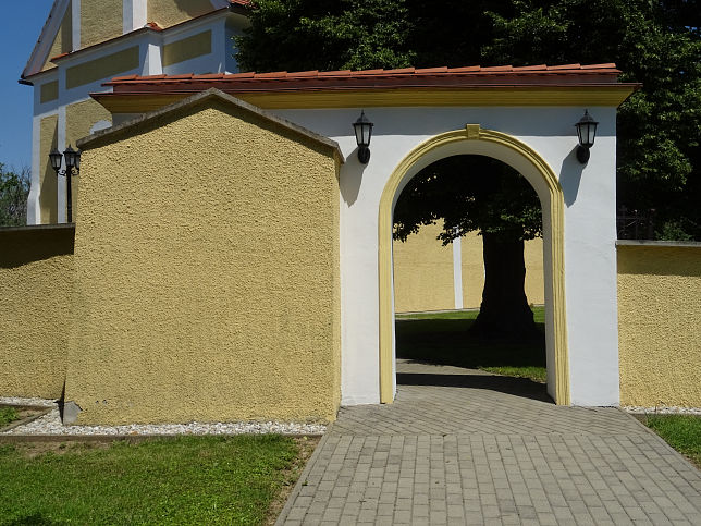 Vaskeresztes, Kirche St. Nikolaus