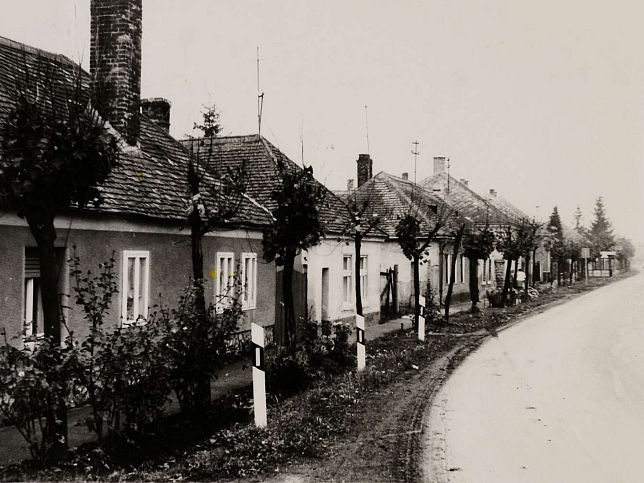 Acs�d, Stra�endetail