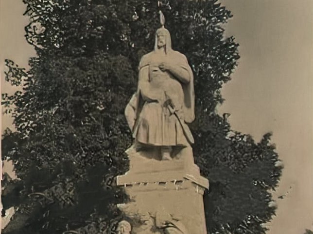 Aptistvnfalva, Kriegerdenkmal