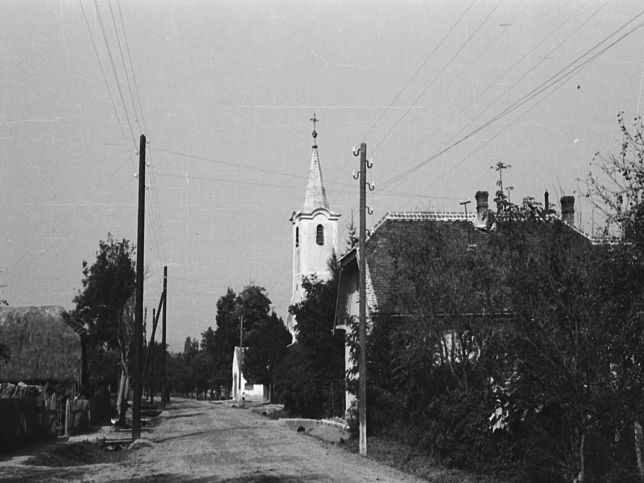 Bucsu, Kirche