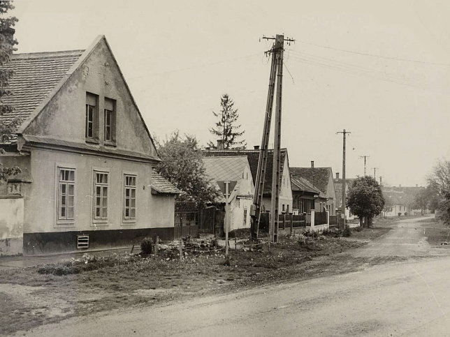 Egyh�zashetye, Stra�enansicht