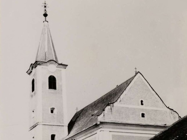 Gy�ngy�sfalu, gyoengyoesfalu_kirche_1978