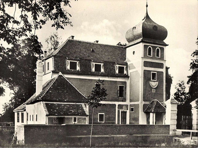 J�nosh�za, Schloss Erd�dy