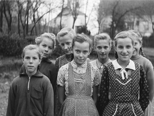 Kondorfa, 7. Schulklasse M�dchen