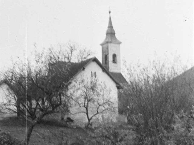 Kondorfa, Kirche