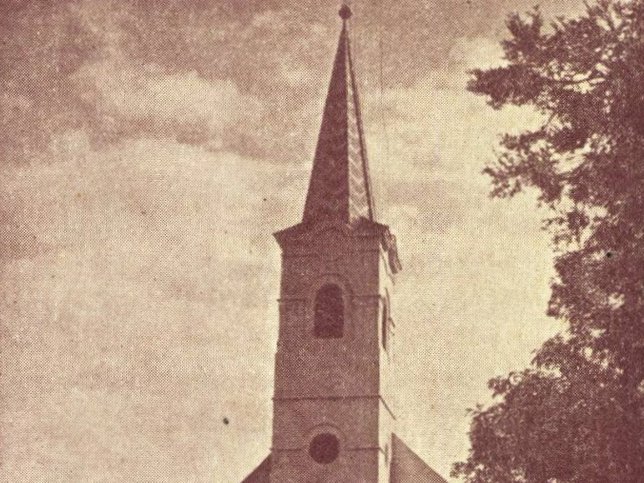 Meszlen, Kirche