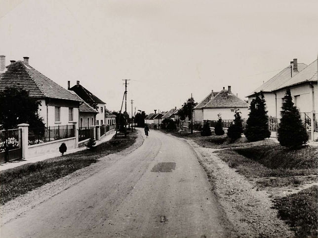 N�rai, Stra�enansicht