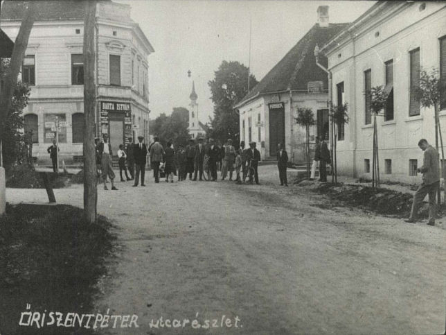 �riszentp�ter, Stra�enansicht