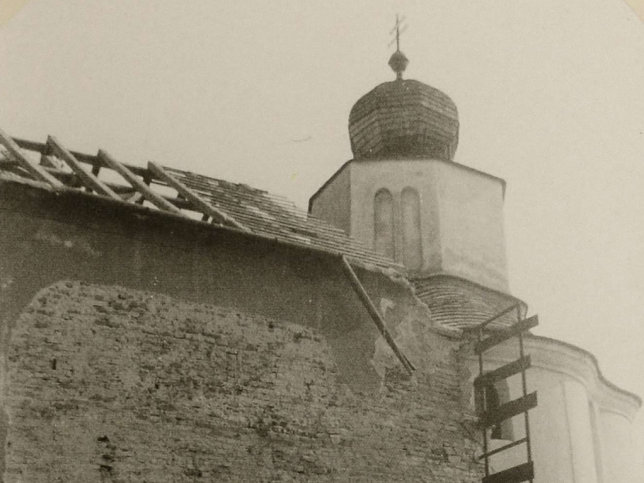 P�poc, Renovierung der Kirche