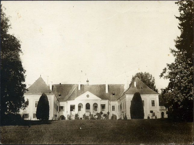 Peresznye, Szchenyi-Schloss