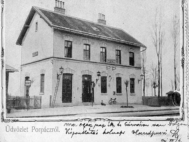 Porp�c, Bahnhof