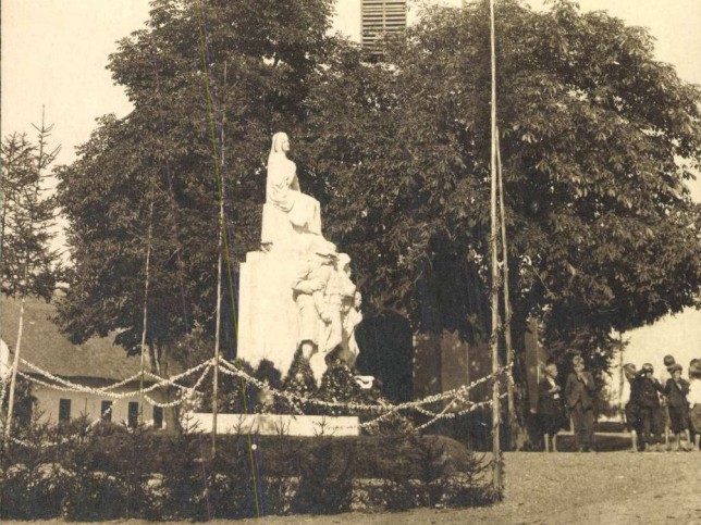 Rbattfalu, Kriegerdenkmal