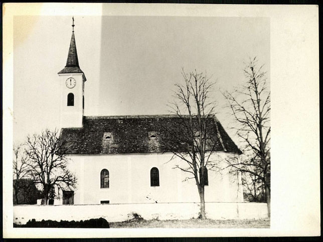 Vaskeresztes, Kirche St. Nikolaus