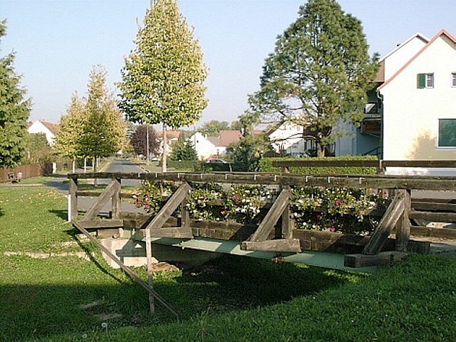 Lahnbach bei Heiligenkreuz