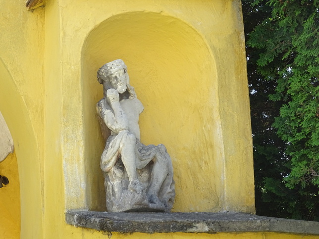Magdalenenkapelle und Ehrenmal