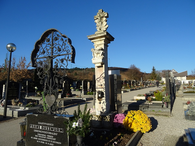 St. Georgen, Friedhofskreuz