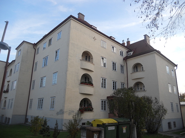 Martin-Kaserne, Objekt 1