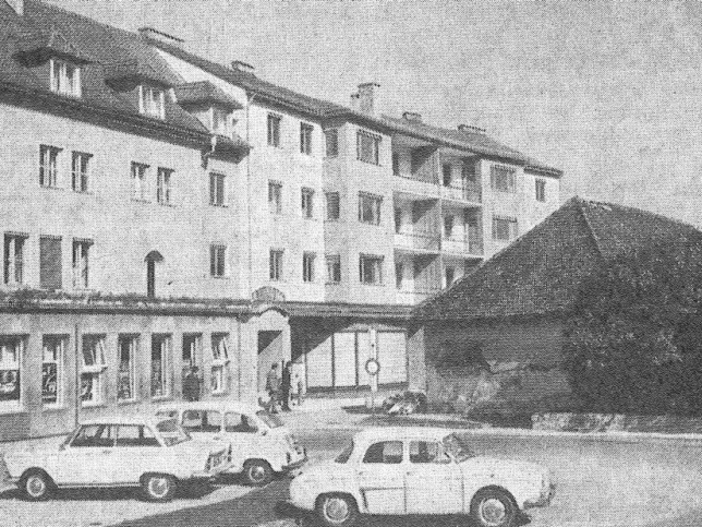 Gssing, Hauptplatz mit Rathaus, 1973
