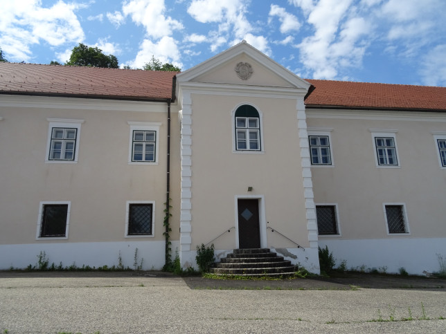 Old district administration