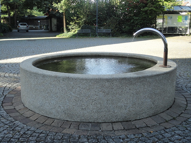 Feldkirch, Brunnen bei der Alten Pfarrkirche