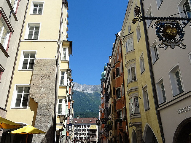 Innsbruck, Herzog Friedrich Straße