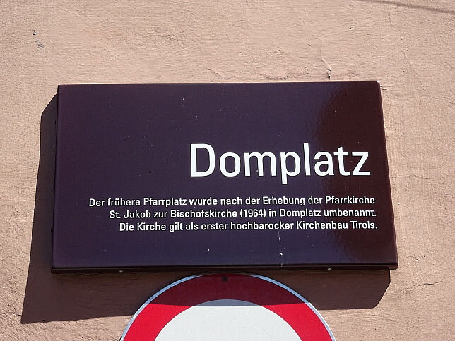 Innsbruck, Domplatz