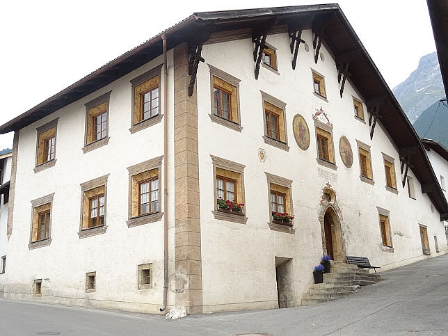 Grins, Bauernhaus beim Vest