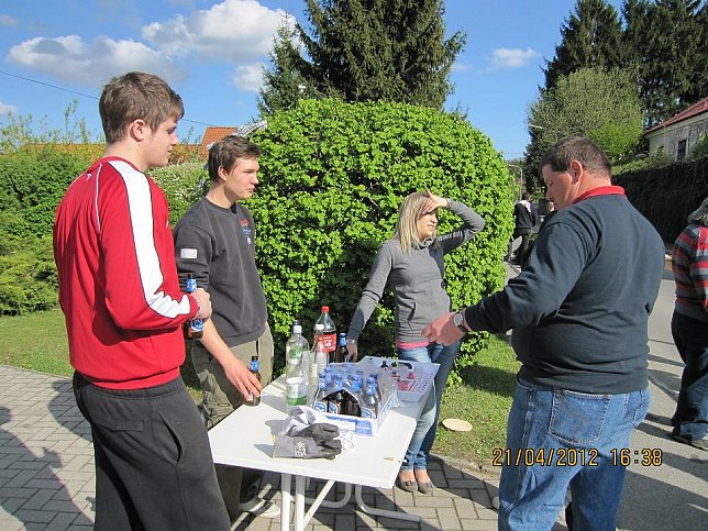 Maibaumaufstellen 21.4.2012