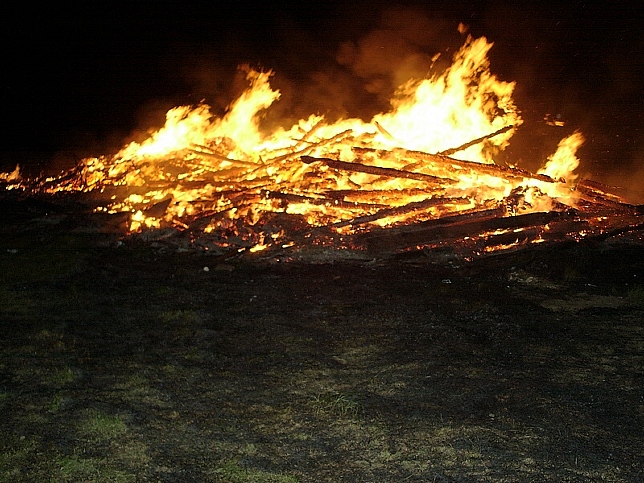 Osterfeuer 14.4.2001
