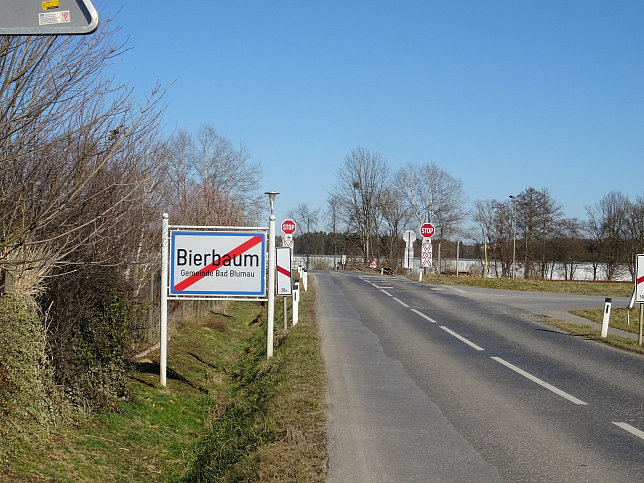 Bierbaum, Ortstafel-Ende