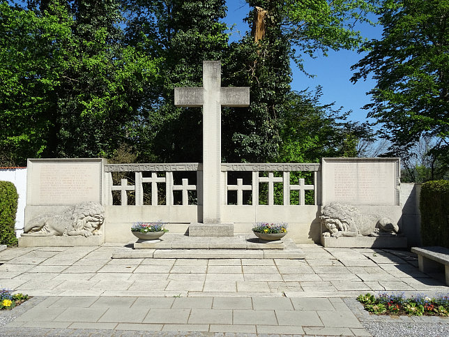 F�rstenfeld, Kriegerdenkmal Friedhof