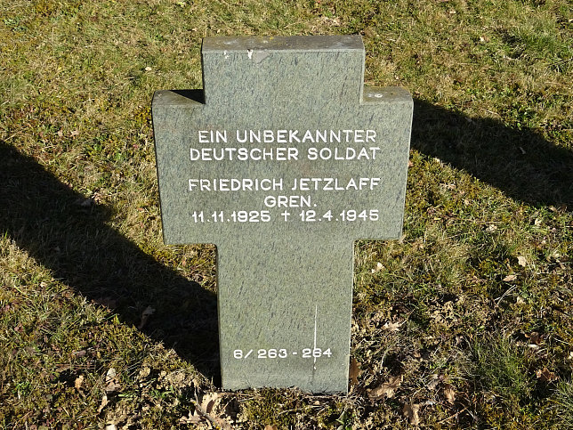 Frstenfeld, Soldatenfriedhof