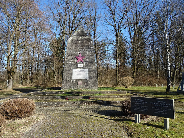 Frstenfeld, Sowjetische Kriegsgrberanlage