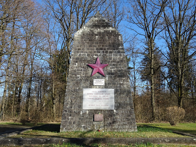 Frstenfeld, Sowjetische Kriegsgrberanlage