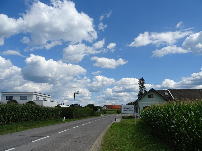 Gillersdorf, Ortstafel