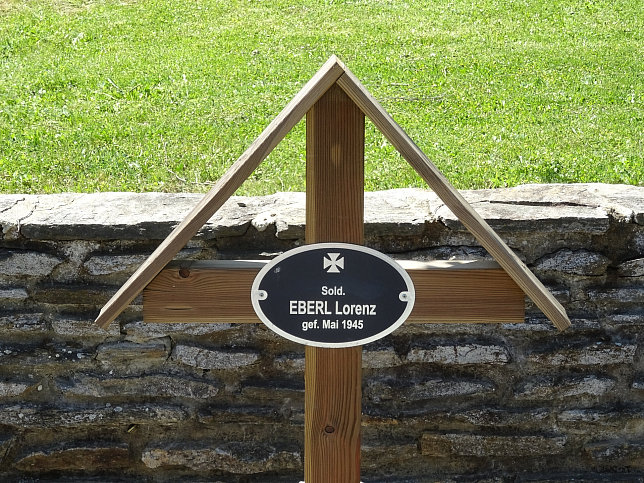 Neudau, Soldaten- und Heldenfriedhof