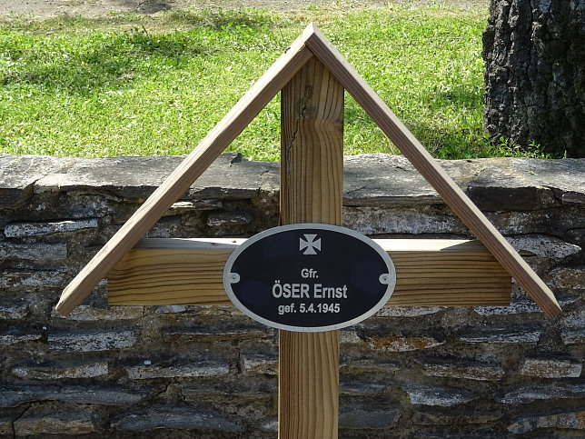 Neudau, Soldaten- und Heldenfriedhof