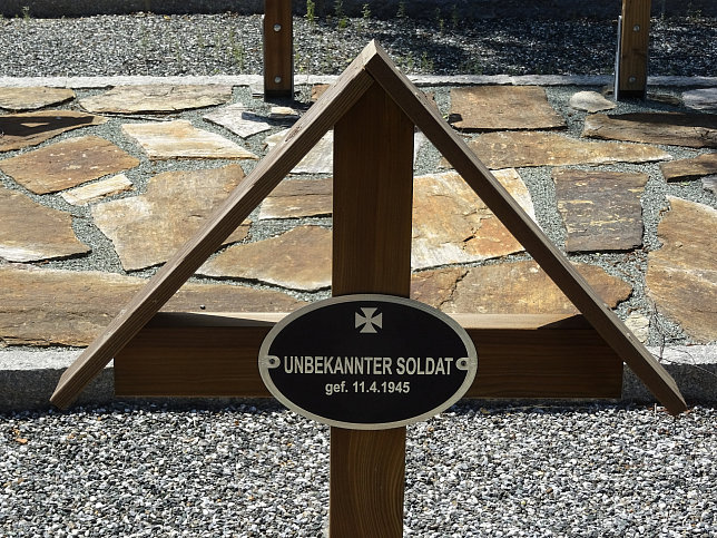 Neudau, Soldaten- und Heldenfriedhof