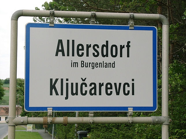 Allersdorf, Ortstafel