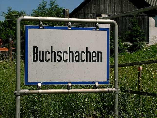 Buchschachen, Ortstafel