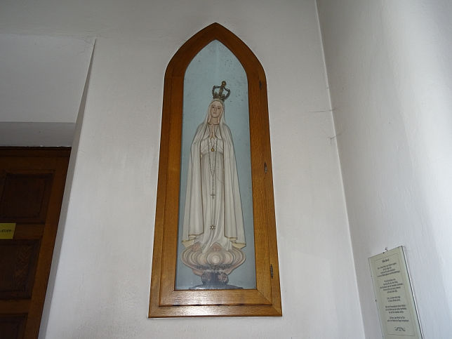 Deutsch Schtzen, Pfarrkirche Mari Namen